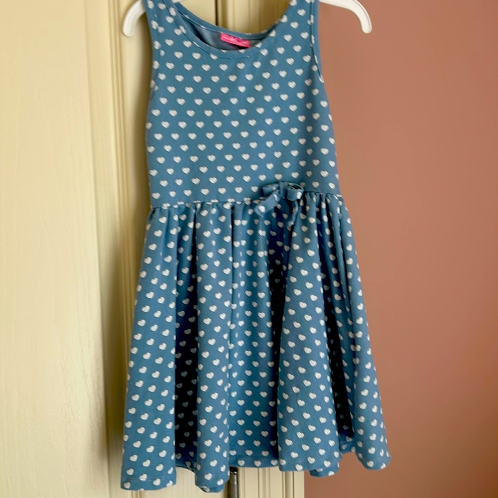 Cute heart girls size 5 dress